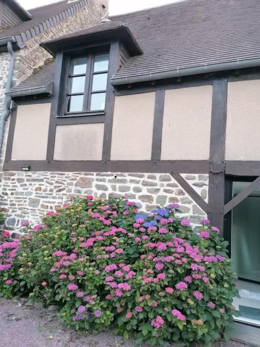 Sunset Family Guesthouse Mont Saint Michel Céaux Extérieur photo