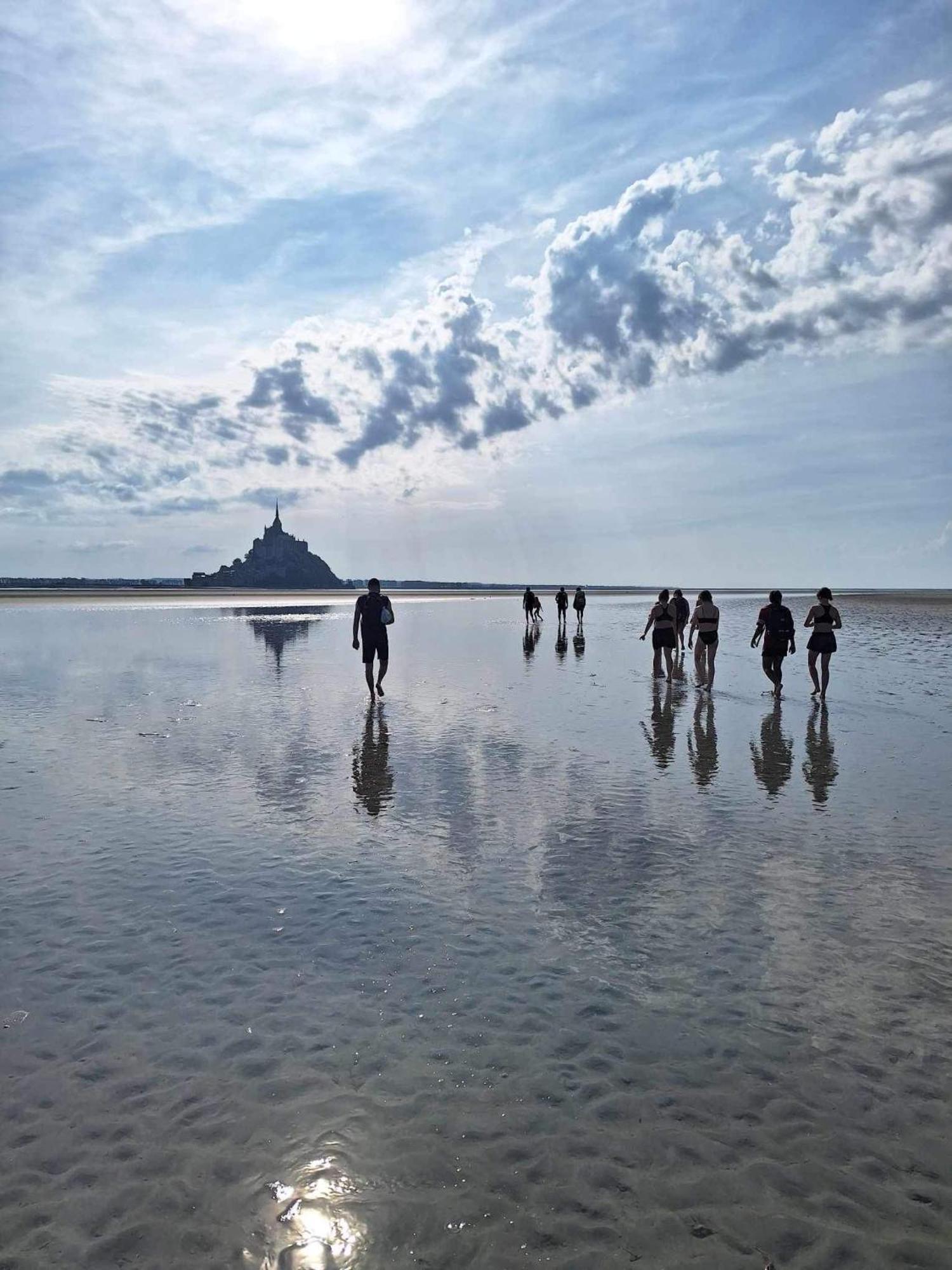 Sunset Family Guesthouse Mont Saint Michel Céaux Extérieur photo